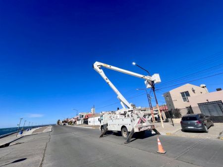 Servicios Públicos concretó obras de iluminanción y saneamiento en Caleta Olivia