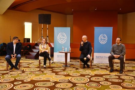 Alicia inauguró el Encuentro Regional Patagónico &quot;Hacia un Sistema Nacional Integrado de Salud Federal&quot;