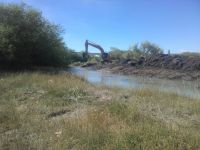 El CAP realizó tareas de limpieza y dragado en brazo norte del Río Chico