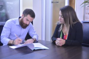 El Gobierno de la provincia firmó un acta acuerdo de trabajo en Río Gallegos