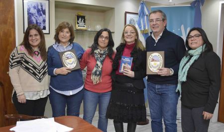 Alicia recibió a miembros del colectivo  “Historias Desobedientes&quot;