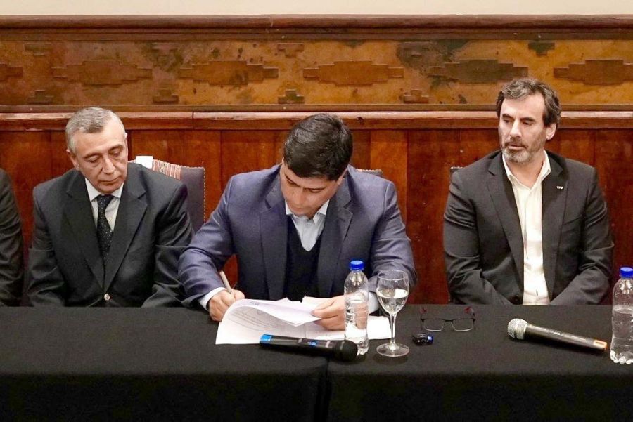 La reducci&oacute;n de retenciones al petr&oacute;leo convencional impulsar&aacute; la producci&oacute;n y el empleo en Santa Cruz