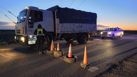 Alerta Naranja: Circulación restringida para todo tipo de vehículos en Santa Cruz