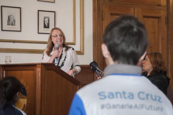 Alicia Kirchner recibió a la delegación santacruceña que participará de los Juegos Evita