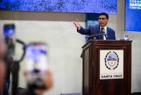 Vidal: “La decisión política del Gobierno es entregar tierras a los vecinos que quieren seguir apostando a Santa Cruz”