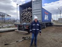 Arribó a Río Gallegos un cargamento de 650 postes para reforzar la red eléctrica provincial