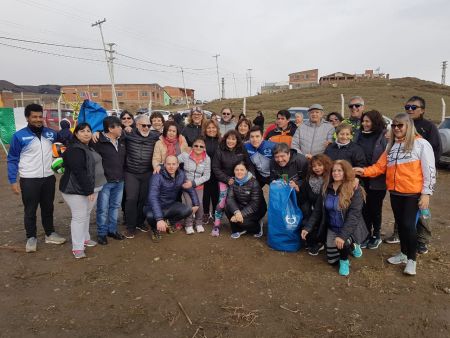 La comunidad santacruceña participó de  “La Patria Nos Une”