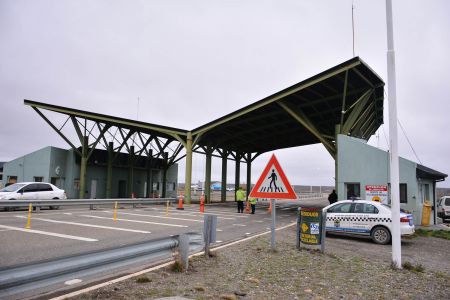 Más de 58 mil controles vehiculares y 135 mil personas identificadas durante los operativos de mayo en Santa Cruz