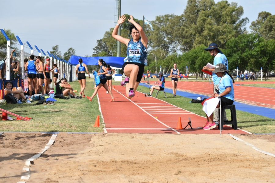 Santa Cruz se destacó en el inicio de los Juegos de la Araucanía 2025