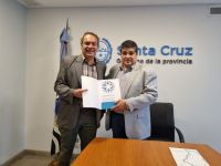 Firmaron convenio con la Federación de Psicólogos para la formación y capacitación de profesionales de Santa Cruz