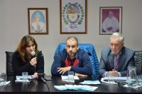 Vecinos Caletenses y funcionarios municipales acompañaron la presentación del Ser.Sol