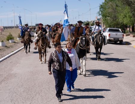 noticiaspuertosantacruz.com.ar - Imagen extraida de: https://noticias.santacruz.gob.ar/gestion/gobierno/item/31922-vidal-defender-la-tradicion-tambien-significa-en-esta-provincia-seguir-intentando-recuperar-la-actividad-ganadera