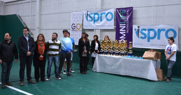 Premiación a los ganadores de la copa ISPRO