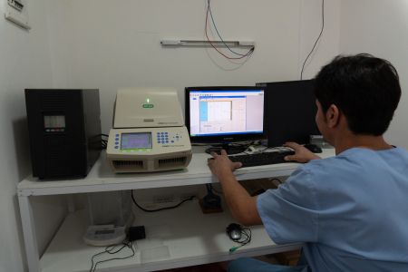 Cómo es el proceso de análisis de las muestras en el Laboratorio Rio Gallegos