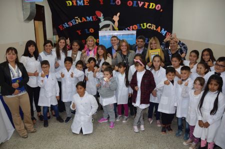 Velázquez: “La escuela se hace todos los días con los chicos y los docentes”