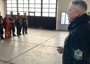 Bomberos capacitó en el rescate en altura a YCRT