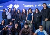 Río Turbio: Estudiantes del Secundario N° 4 construyen memoria con una muestra fotográfica de Malvinas