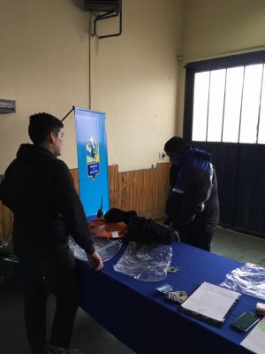 Comenzó la entrega de uniformes a personal operativo en Gobernador Gregores