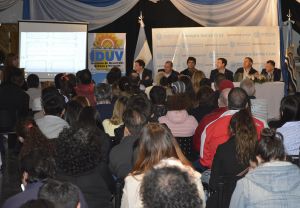 Se entregaron certificados a adjudicatarios de terrenos y firmaron convenios con municipios