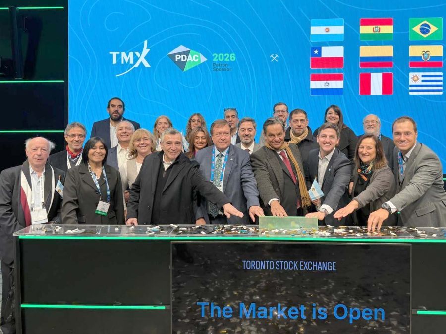 Santa Cruz particip&oacute; de la apertura de la Bolsa de Toronto y fortaleci&oacute; su agenda minera en Canad&aacute;