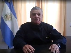 Policía de Santa Cruz solicita a la población respetar el aislamiento
