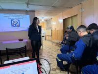 Servicios Públicos realizó talleres para prevenir la violencia laboral 28 de Noviembre y Río Turbio
