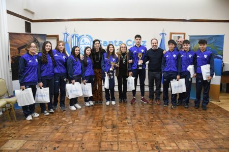 Alicia recibió a la delegación del Club Hispano Americano que participó en el certamen nacional