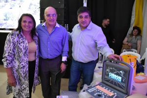 Destacaron la entrega de aparatología e insumos de salud a Jaramillo y Fitz Roy