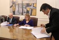 Alicia encabezó la firma de un convenio con la Escuela de Abogados de la Nación