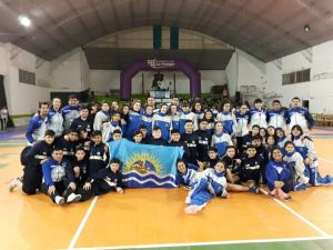 Gran  debut  de Santa Cruz en el Patagónico de vóley