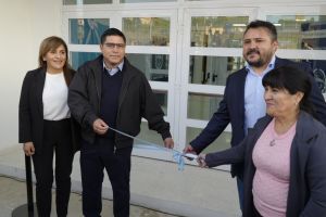 El gobernador Claudio Vidal inauguró el Colegio Secundario N° 43 de Caleta Olivia.