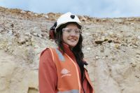 Santa Cruz avanza en la integración de la mujer en la minería