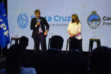 Destacaron el trabajo conjunto para generar energía en Santa Cruz