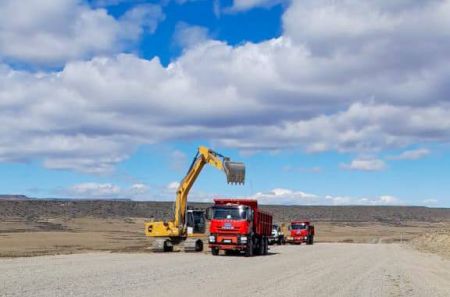 “Los 73 Malditos”: Vialidad Provincial junto a Vialidad Nacional trabajan articuladamente en un tramo de la Ruta 40