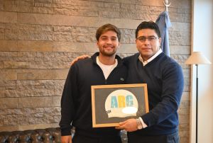 El gobernador Claudio Vidal recibió al campeón Matías Díaz Hernández.