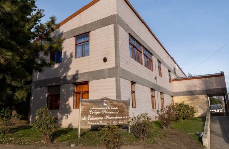 Colegio Secundario 9 de El Calafate.