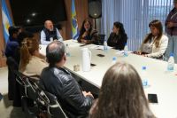 Mesa de trabajo junto a Horacio Tettamanti.