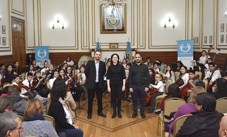 Las Orquestas de El Calafate y de Río Gallegos colmaron de música el Salón Blanco