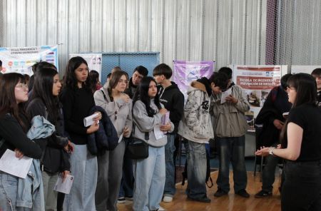 Expo Carreras 2025: una jornada de oportunidades educativas en Río Turbio