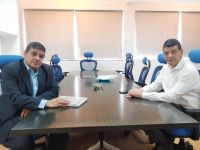Salud y la Universidad Jauretche gestionan la presencia de especialistas en Santa Cruz