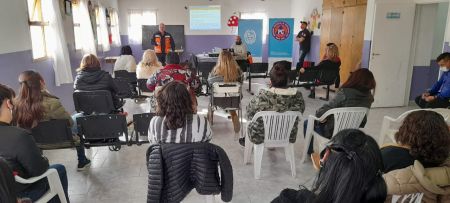 Equipos de Desarrollo Social de zona norte se capacitan en materia preventiva