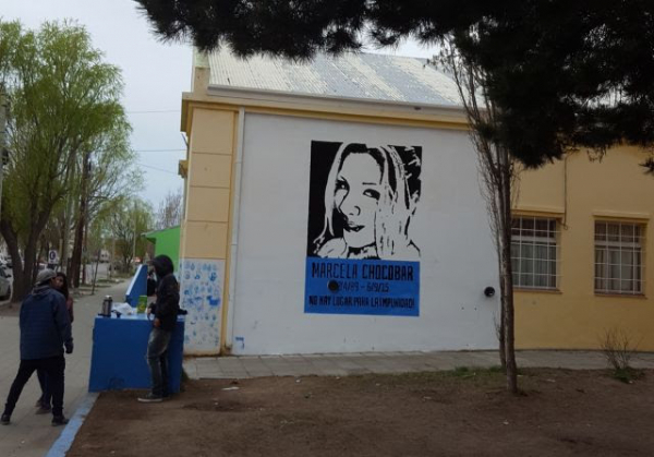 Mural en homenaje a Marcela Chocobar