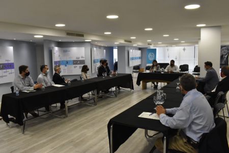 El Gobierno dialogó con empresas mineras que operan en Santa Cruz