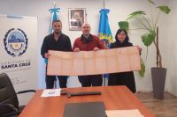 Provincia recibió un plano histórico ferroviario vinculado a Yacimientos Carboníferos Fiscales