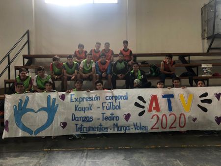 Más de cien niñxs y adolescentes disfrutan de los talleres de ATV en Puerto San Julián