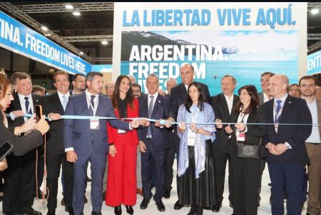 Santa Cruz desarrolló su primera jornada en FITUR 2026