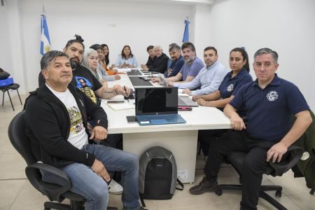 noticiaspuertosantacruz.com.ar - Imagen extraida de: https://noticias.santacruz.gob.ar/gestion/gobierno/item/29700-el-gobierno-de-santa-cruz-propuso-a-los-docentes-el-mayor-aumento-salarial-en-decadas