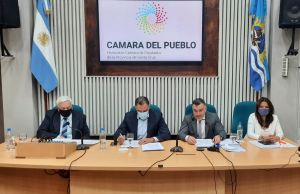 Álvarez: “Buscamos recuperar la capacidad de pensar en plural”