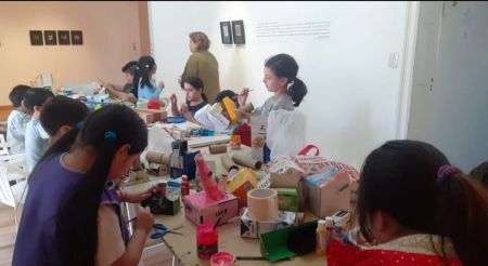 Vuelve el Taller de Arte “Cruzando la plaza” del MAEM