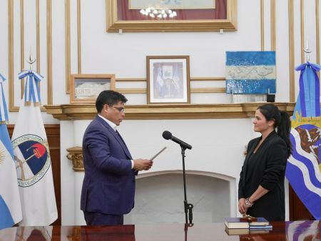 Vidal puso en funciones a la nueva ministra de Gobierno y al titular de la Caja de Previsión Social